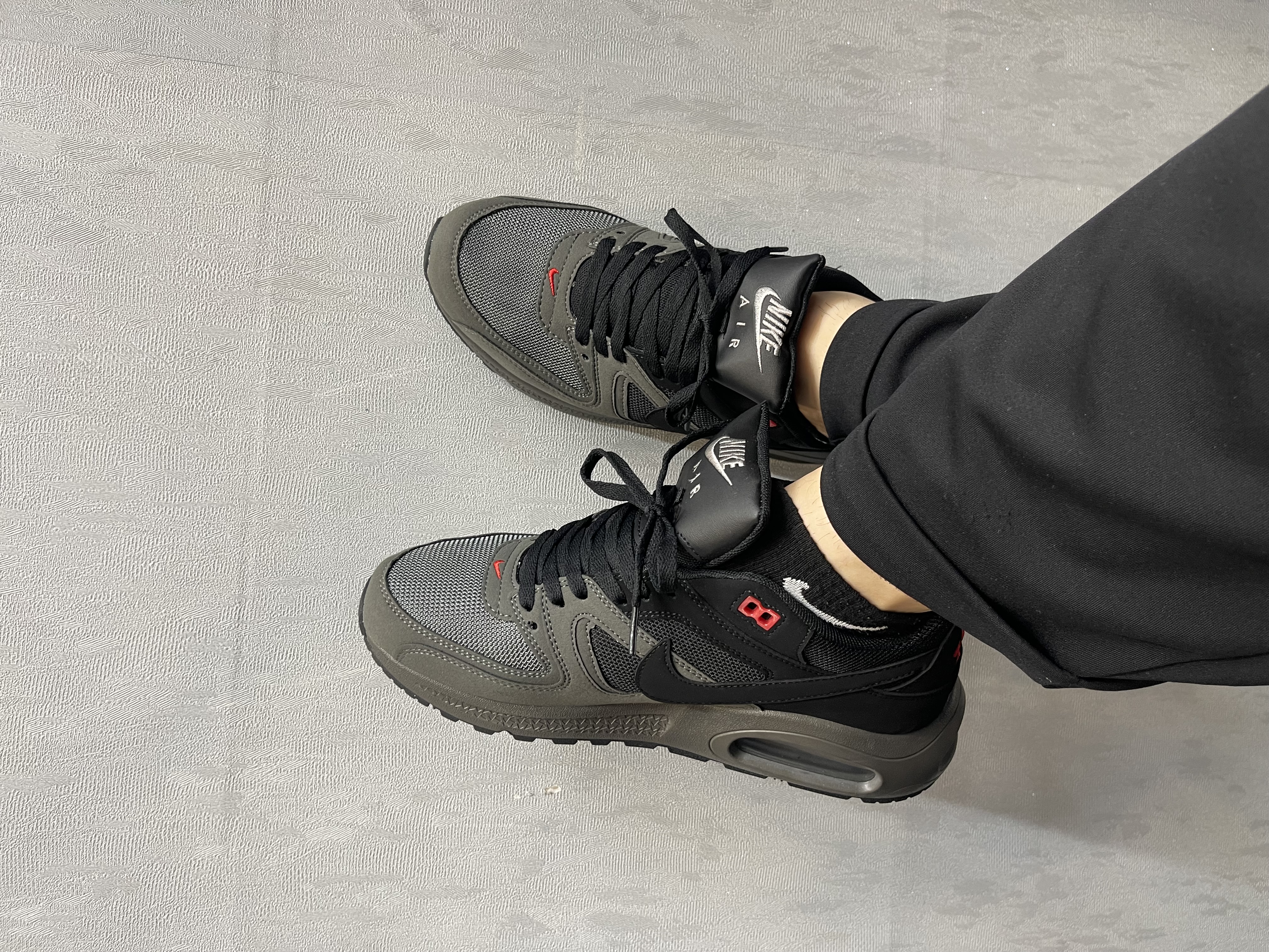 کتونی نایک  ایر مکس (Air Max)  مشکی طوسی کوآلیتی مستر بالاترین کیفیت (بارکد اصالت کالا)